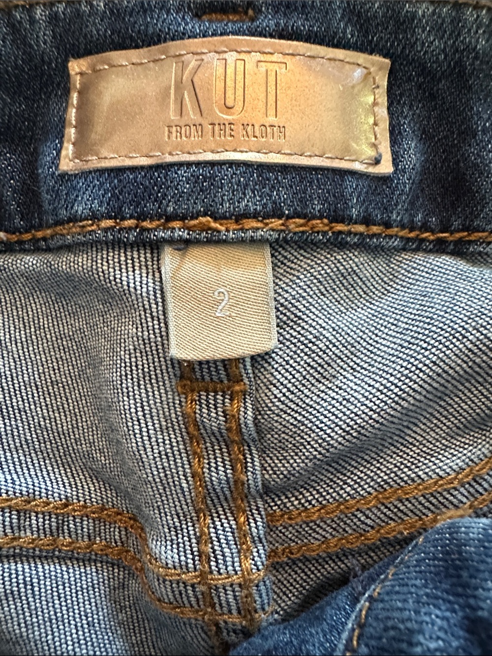 Kut from the Kloth Wide-Leg cropped Indigo Patch-Pocket Jeans - Picture 4 of 4